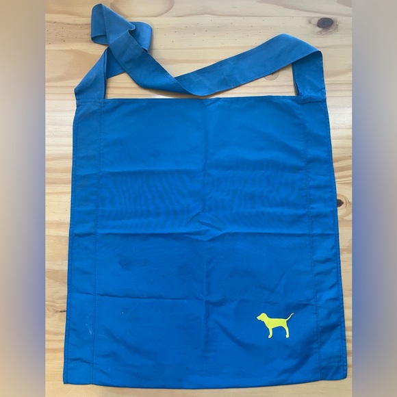 PINK by Victoria Secret Messenger Bag - Picture 4 of 7